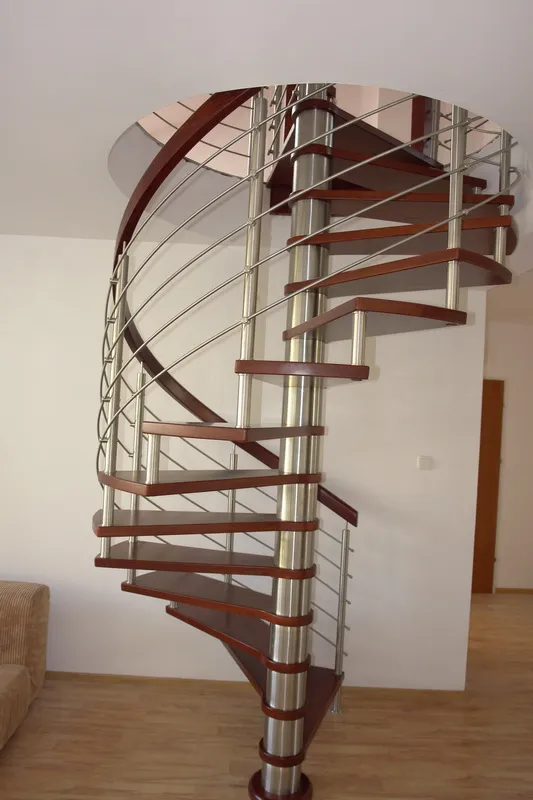 Schody kręcone (spiralne) na kolumnie ze stali nierdzewnej, zdjęcie 2